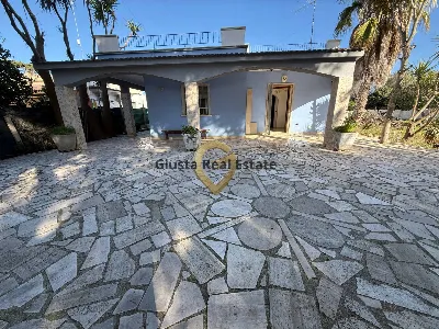 Villa in vendita a Oria - foto 2