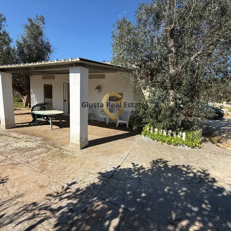Villa in vendita a Latiano - foto 1