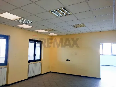 Ufficio in vendita a Castelletto sopra Tic... - foto 10