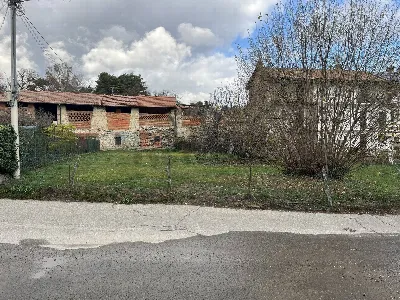 Rustico/Casale in vendita a Varallo Pombia - foto 2