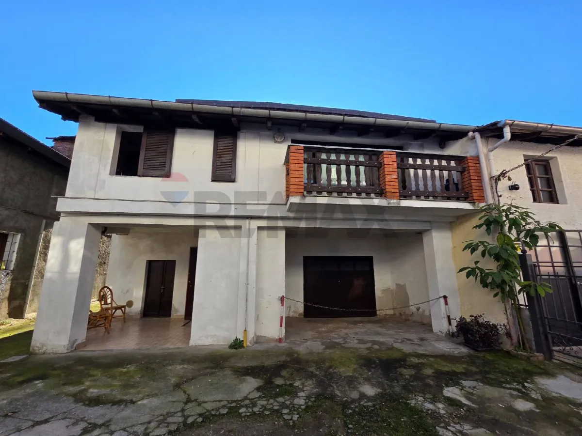 Casa Indipendente in vendita a Varallo Pombia - foto 2