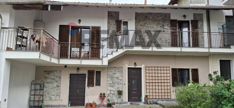 Casa Indipendente in vendita a Castelletto sopra Ticino - foto 1