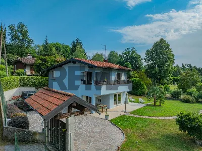 Villa a Vergiate