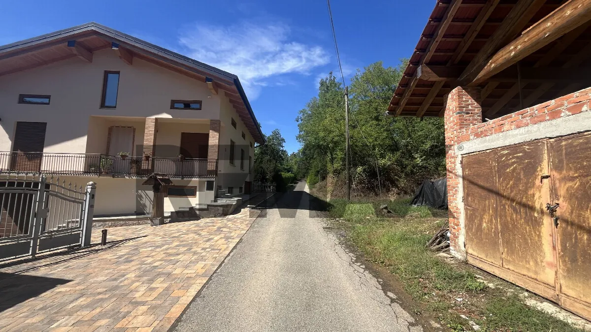 Rustico/Casale in vendita a Borgomanero - foto 2
