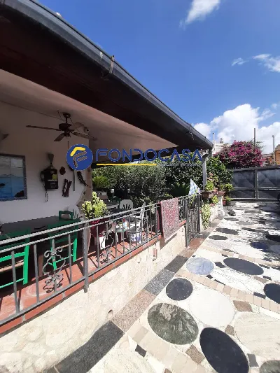 Villa in vendita a Giugliano in Campania - foto 2