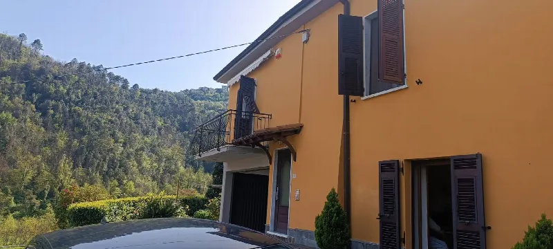 Villa in vendita a Follo - foto 1