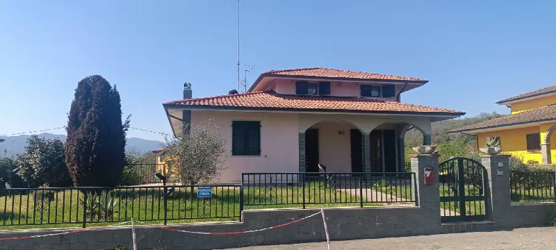 Villa in vendita a Villafranca in Lunigiana - foto 1