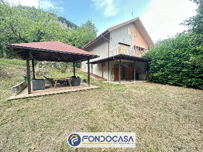 Casa Indipendente in vendita a Ascoli Pice... - foto 1