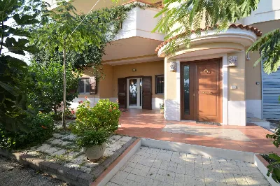 Casa Indipendente in vendita a Montescagli... - foto 2