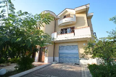 Casa Indipendente in vendita a Montescagli... - foto 7