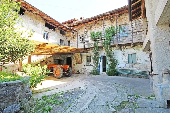 Rustico/Casale in vendita a Caprino Bergamasco - foto 1