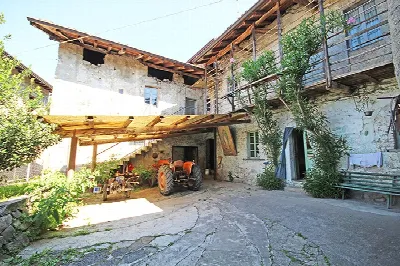 Rustico/Casale in vendita a Caprino Bergam... - foto 2