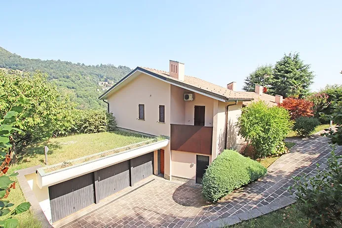 Villa in vendita ad Alzano Lombardo - foto 1
