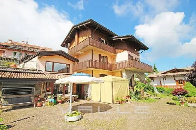 Villa in vendita a Selvino - foto 1