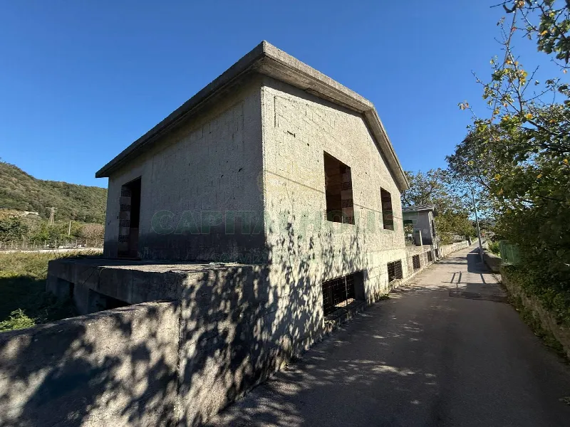 Villa in vendita a Mercato San Severino - foto 1