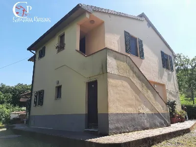 Casa Indipendente in vendita a Montecatini... - foto 1