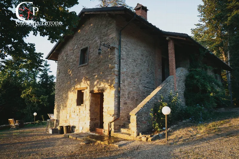 Rustico/Casale in vendita ad Arezzo, San Zeno, Puliciano, Rigutino - foto 1