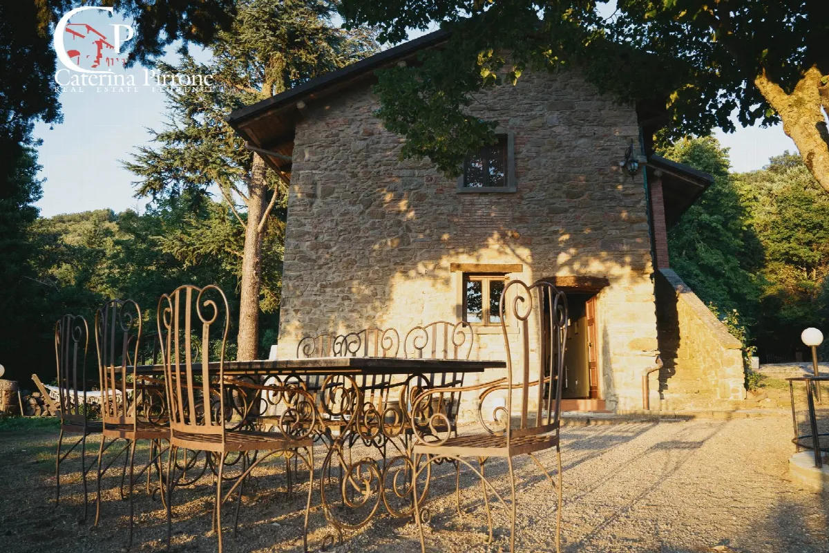 Rustico/Casale in vendita ad Arezzo, San Zeno, Puliciano, Rigutino - foto 3