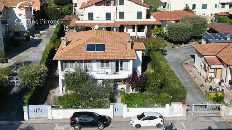Villa in vendita a Cecina - foto 1