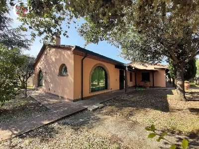 Villa in vendita a Cecina - foto 1