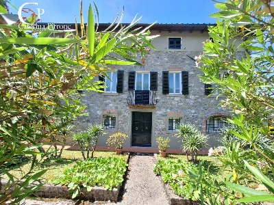 Villa in vendita a Pescaglia - foto 1