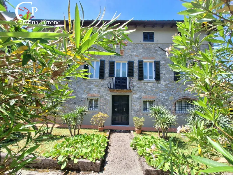 Villa in vendita a Pescaglia - foto 1
