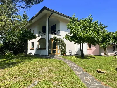 Villa a Cairo Montenotte