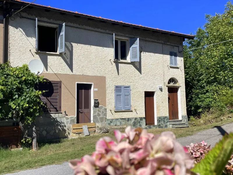 Villa in vendita a Roccavignale - foto 1