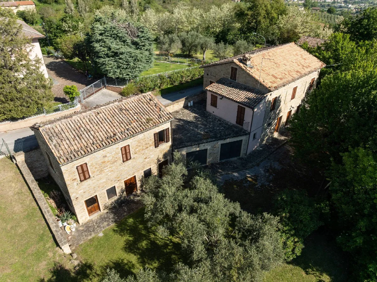 Rustico/Casale in vendita a Serra San Quirico - foto 2