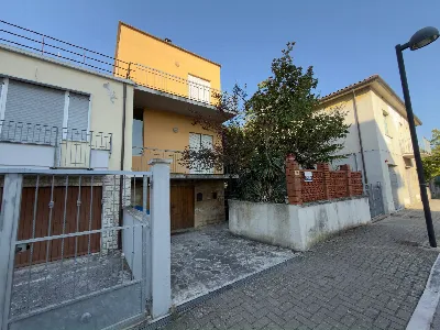 Villa in vendita a Fabriano - foto 3