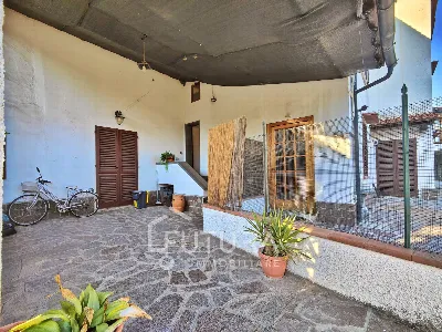 Villa in vendita a Campi Bisenzio - foto 2
