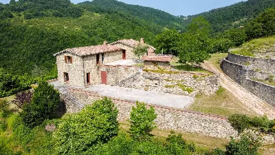 Rustico/Casale in vendita a Gubbio - foto 3