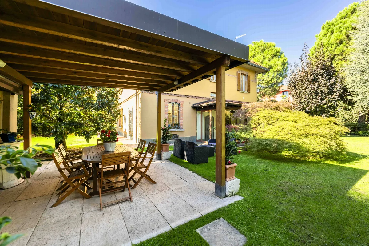Casa Indipendente in vendita a Bergamo, Canovine, Colognola - foto 2