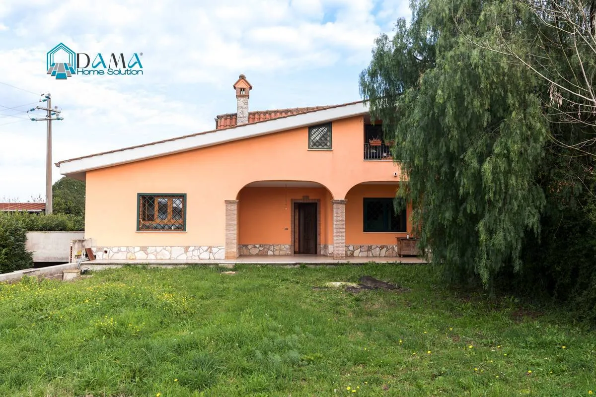 Villa in vendita a Pomezia - foto 2