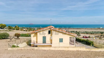Villa a Montenero di Bisaccia