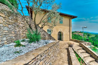 Villa in vendita a Montevecchia - foto 1