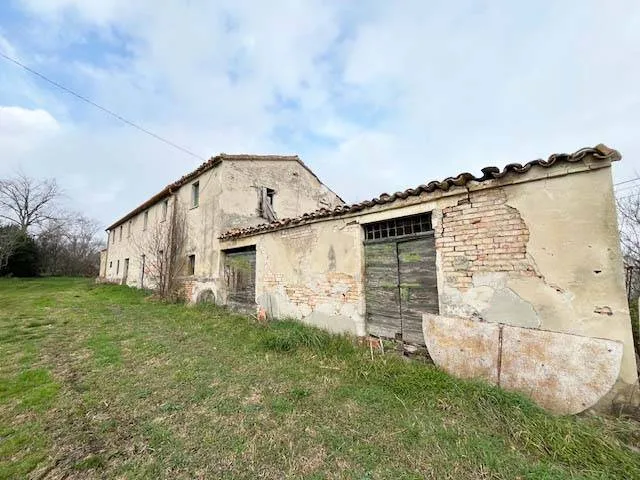 Rustico/Casale in vendita a Fano - foto 1