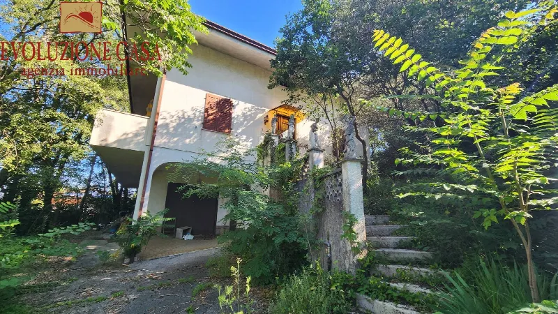 Villa in vendita a Sagrado - foto 1
