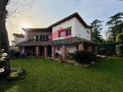 Villa in vendita a Manziana - foto 1