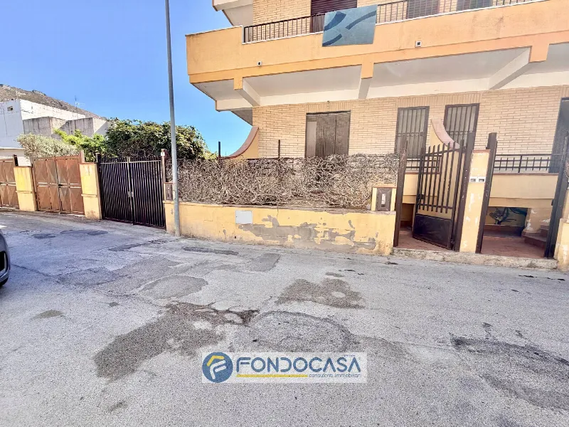 Casa Indipendente in vendita a Mondragone - foto 1