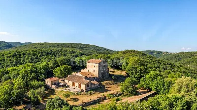 Rustico/Casale in vendita a Chiusdino, Pie... - foto 1
