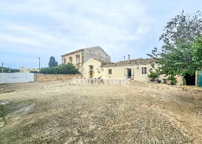 Rustico/Casale in vendita a Ragusa, Zona i... - foto 2