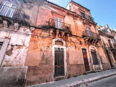 Villa in vendita a Ragusa, Ibla, centro, s... - foto 1