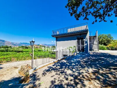 Villa in vendita a Castiglione di Sicilia - foto 2