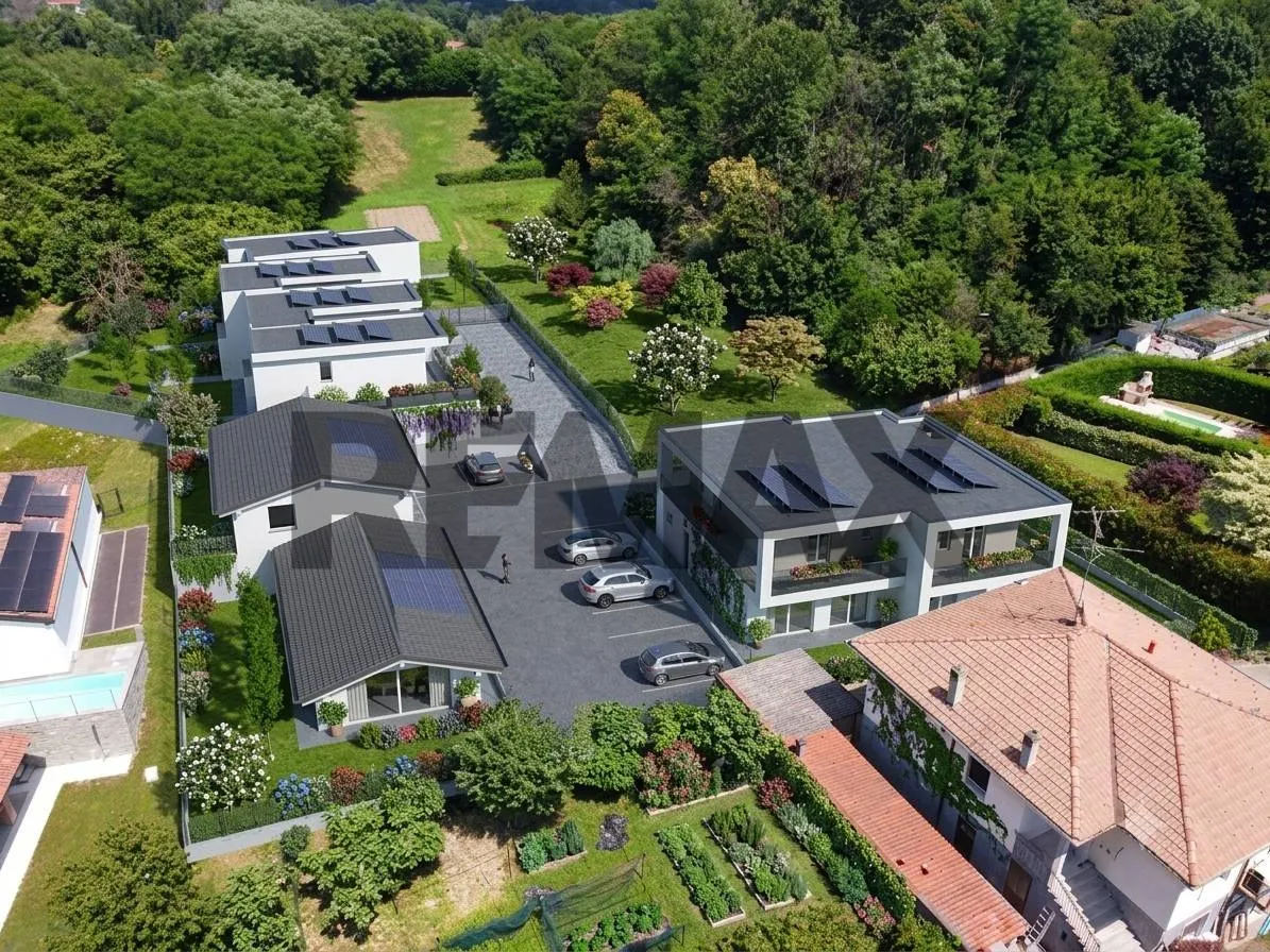 Villa in vendita a Montano Lucino - foto 2
