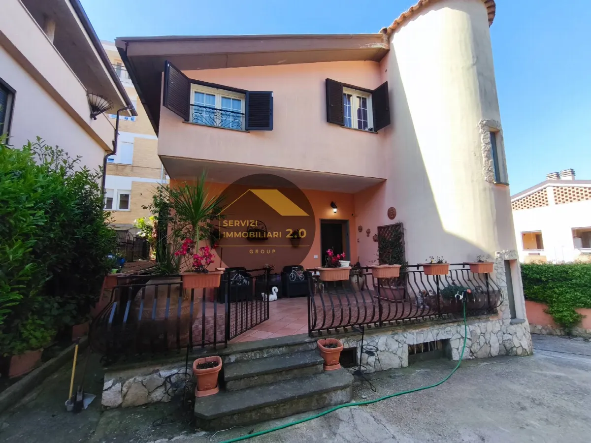 Villa in vendita a Marino - foto 2