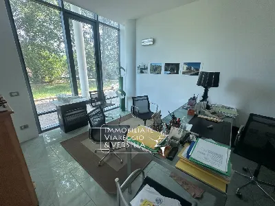 Ufficio in vendita a Camaiore - foto 1