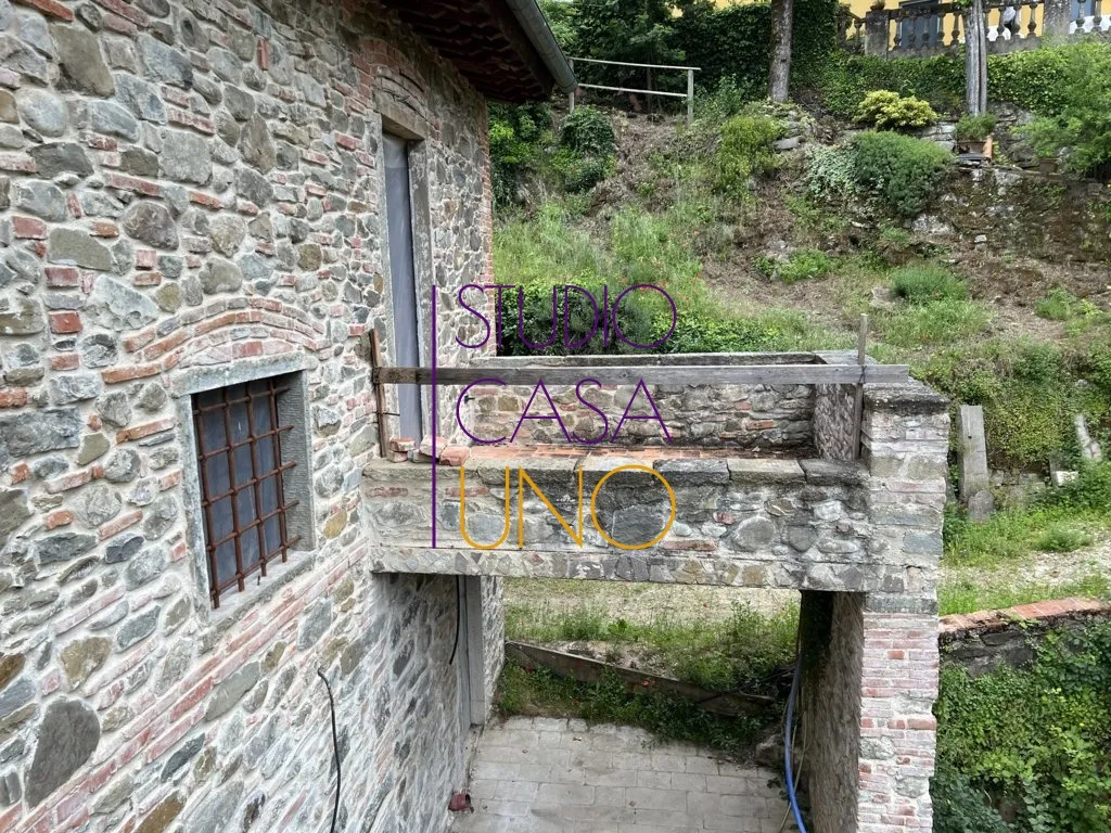 Rustico/Casale in vendita a Montevarchi - foto 2