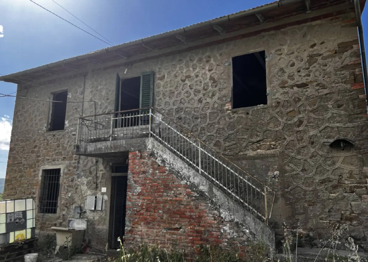 Rustico/Casale in vendita a Bucine - foto 2
