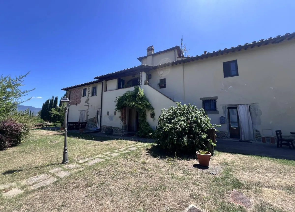 Palazzo/Stabile in vendita a Terranuova Bracciolini - foto 4
